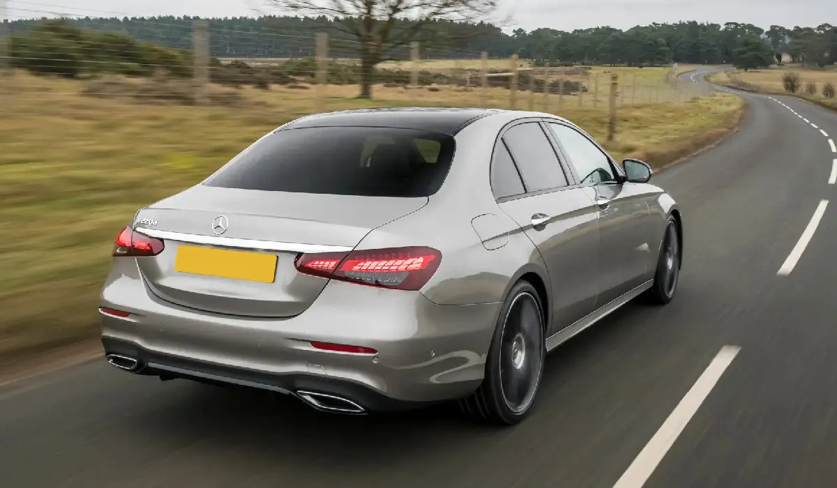 Mercedes-Benz - E-Class E250 CDI - Luxury Sedan Car Rentals - Preowned Sedan Car - Exclusive Concierge Club.webp